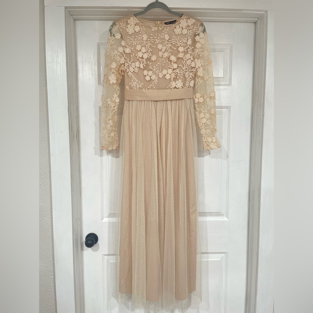 Elegant Cream Lace Long Dress